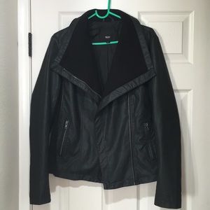 🦔Liz Lange Leather Jacket